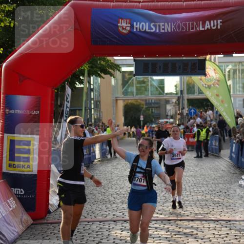 13.06.2025 - Holstenköstenlauf Felixshl http://msf.ph/oto/7925859 13.06.2025 20:11:32 Laufen 2366, 3701, 3702, 3941 meine-sportfotos.de
