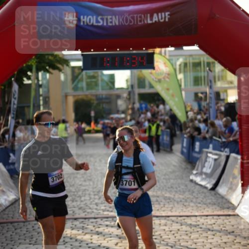 13.06.2025 - Holstenköstenlauf Felixshl http://msf.ph/oto/7925870 13.06.2025 20:11:33 Laufen 2366, 3701, 3702, 3941 meine-sportfotos.de