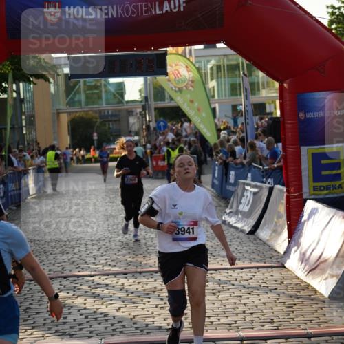 13.06.2025 - Holstenköstenlauf Felixshl http://msf.ph/oto/7925875 13.06.2025 20:11:34 Laufen 2366, 3701, 3702, 3941 meine-sportfotos.de
