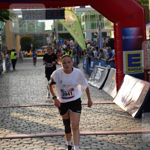 13.06.2025 - Holstenköstenlauf Felixshl http://msf.ph/oto/7925885 13.06.2025 20:11:35 Laufen 2366, 3701, 3941 meine-sportfotos.de