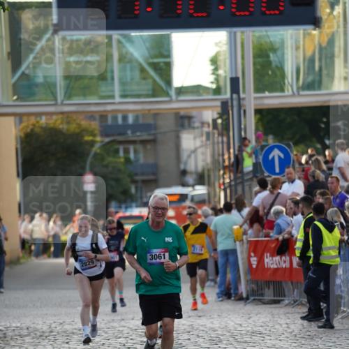 13.06.2025 - Holstenköstenlauf Felixshl http://msf.ph/oto/7925925 13.06.2025 20:12:05 Laufen 2001, 2119, 2829, 2830, 3061 meine-sportfotos.de