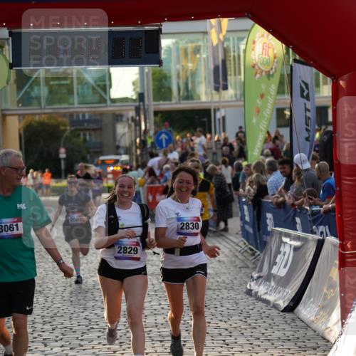 13.06.2025 - Holstenköstenlauf Felixshl http://msf.ph/oto/7925941 13.06.2025 20:12:11 Laufen 2001, 2119, 2271, 2829, 2830, 3061 meine-sportfotos.de