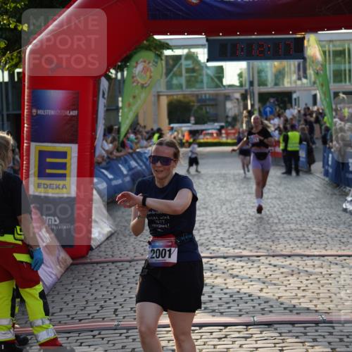 13.06.2025 - Holstenköstenlauf Felixshl http://msf.ph/oto/7925974 13.06.2025 20:12:16 Laufen 2001, 2119, 2271, 2726 meine-sportfotos.de