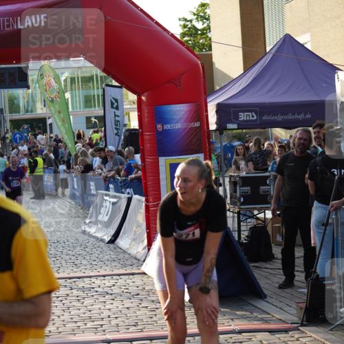 13.06.2025 - Holstenköstenlauf Felixshl http://msf.ph/oto/7925992 13.06.2025 20:12:21 Laufen 2271, 2726 meine-sportfotos.de