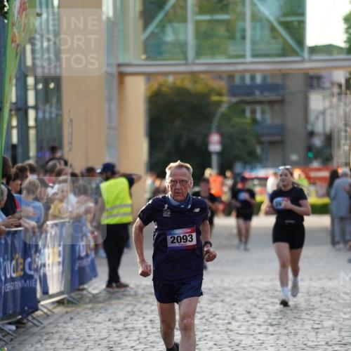 13.06.2025 - Holstenköstenlauf Felixshl http://msf.ph/oto/7926015 13.06.2025 20:12:56 Laufen 2093, 3914 meine-sportfotos.de