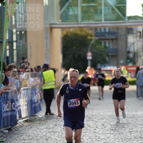 13.06.2025 - Holstenköstenlauf Felixshl http://msf.ph/oto/7926017 13.06.2025 20:12:56 Laufen 2093, 3914 meine-sportfotos.de