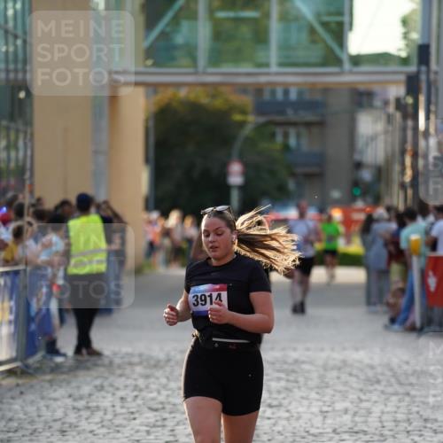 13.06.2025 - Holstenköstenlauf Felixshl http://msf.ph/oto/7926042 13.06.2025 20:13:02 Laufen 2093, 2825, 3914 meine-sportfotos.de