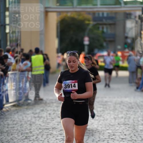13.06.2025 - Holstenköstenlauf Felixshl http://msf.ph/oto/7926048 13.06.2025 20:13:03 Laufen 2825, 3914 meine-sportfotos.de