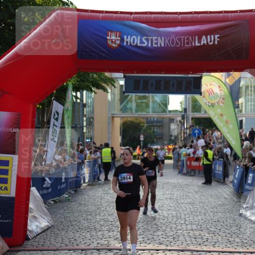 13.06.2025 - Holstenköstenlauf Felixshl http://msf.ph/oto/7926054 13.06.2025 20:13:05 Laufen 2825, 3914 meine-sportfotos.de
