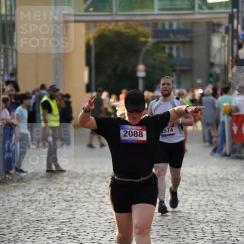 13.06.2025 - Holstenköstenlauf Felixshl http://msf.ph/oto/7926081 13.06.2025 20:13:14 Laufen 2088 meine-sportfotos.de