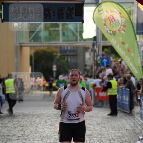 13.06.2025 - Holstenköstenlauf Felixshl http://msf.ph/oto/7926101 13.06.2025 20:13:19 Laufen 2088 meine-sportfotos.de