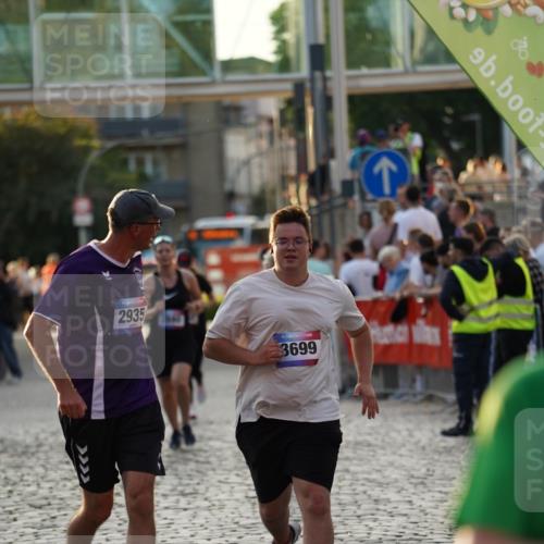 13.06.2025 - Holstenköstenlauf Felixshl http://msf.ph/oto/7926151 13.06.2025 20:13:37 Laufen 2880, 2935, 3250, 3699 meine-sportfotos.de
