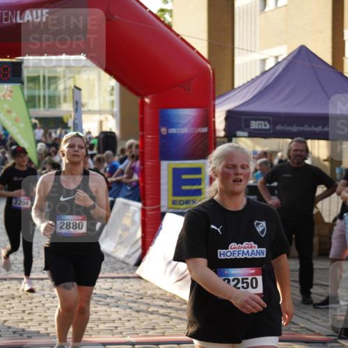 13.06.2025 - Holstenköstenlauf Felixshl http://msf.ph/oto/7926182 13.06.2025 20:13:48 Laufen 2204, 2205, 2880, 3250 meine-sportfotos.de