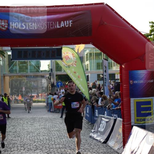 13.06.2025 - Holstenköstenlauf Felixshl http://msf.ph/oto/7926192 13.06.2025 20:14:08 Laufen 2397, 2730 meine-sportfotos.de
