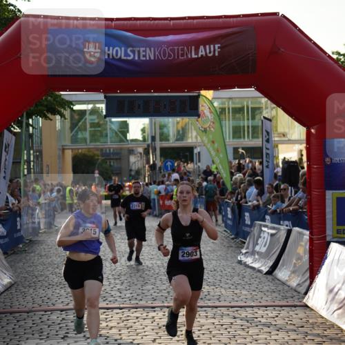 13.06.2025 - Holstenköstenlauf Felixshl http://msf.ph/oto/7926229 13.06.2025 20:14:20 Laufen 2319, 2903, 3915, 3935 meine-sportfotos.de