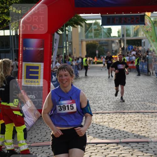 13.06.2025 - Holstenköstenlauf Felixshl http://msf.ph/oto/7926241 13.06.2025 20:14:22 Laufen 2319, 2903, 3915, 3935 meine-sportfotos.de