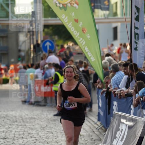 13.06.2025 - Holstenköstenlauf Felixshl http://msf.ph/oto/7926295 13.06.2025 20:15:03 Laufen 3961 meine-sportfotos.de