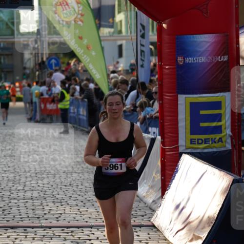 13.06.2025 - Holstenköstenlauf Felixshl http://msf.ph/oto/7926307 13.06.2025 20:15:07 Laufen 3961 meine-sportfotos.de