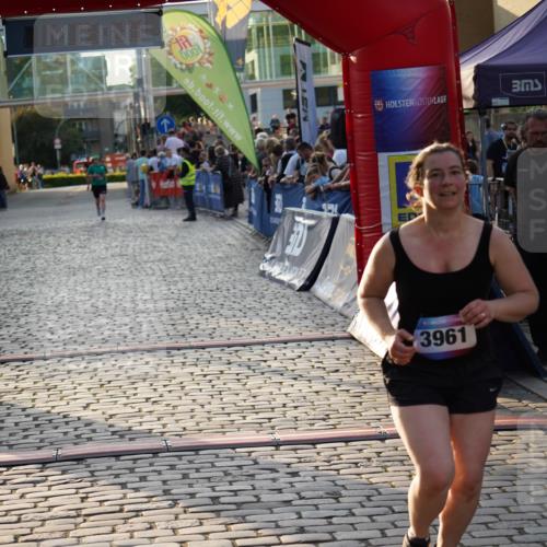 13.06.2025 - Holstenköstenlauf Felixshl http://msf.ph/oto/7926318 13.06.2025 20:15:08 Laufen 3961 meine-sportfotos.de