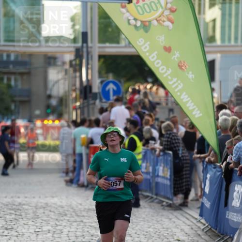 13.06.2025 - Holstenköstenlauf Felixshl http://msf.ph/oto/7926320 13.06.2025 20:15:15 Laufen 3057 meine-sportfotos.de
