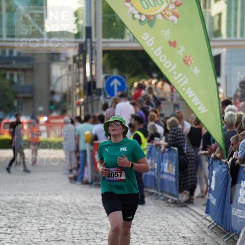 13.06.2025 - Holstenköstenlauf Felixshl http://msf.ph/oto/7926322 13.06.2025 20:15:15 Laufen 3057 meine-sportfotos.de