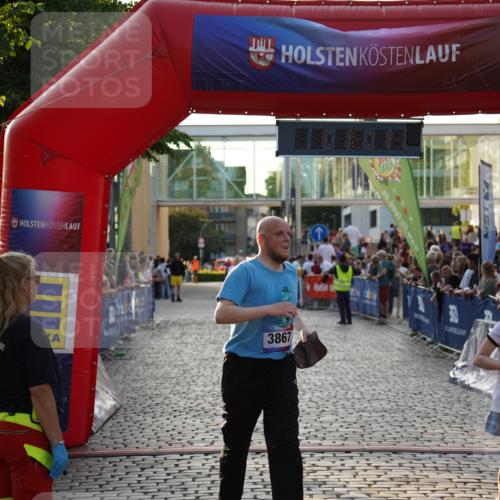 13.06.2025 - Holstenköstenlauf Felixshl http://msf.ph/oto/7926348 13.06.2025 20:16:13 Laufen 2163, 3867, 3869 meine-sportfotos.de