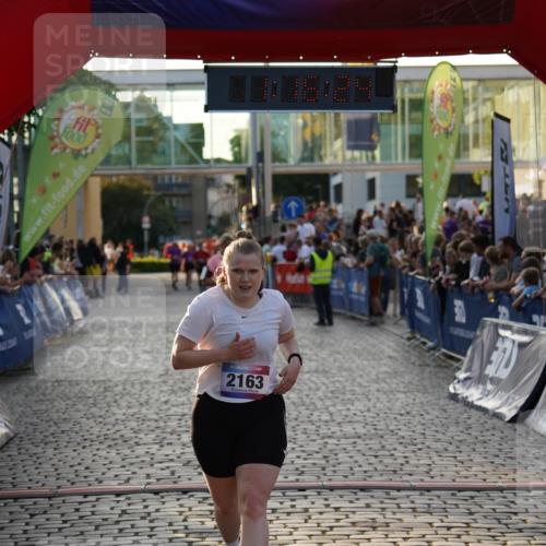 13.06.2025 - Holstenköstenlauf Felixshl http://msf.ph/oto/7926370 13.06.2025 20:16:23 Laufen 2076, 2163 meine-sportfotos.de