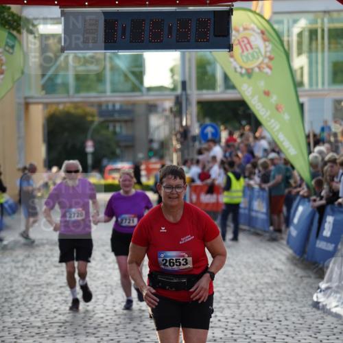 13.06.2025 - Holstenköstenlauf Felixshl http://msf.ph/oto/7926402 13.06.2025 20:16:42 Laufen 2653, 2720, 2721 meine-sportfotos.de