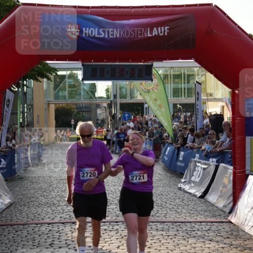 13.06.2025 - Holstenköstenlauf Felixshl http://msf.ph/oto/7926423 13.06.2025 20:16:46 Laufen 2720, 2721 meine-sportfotos.de