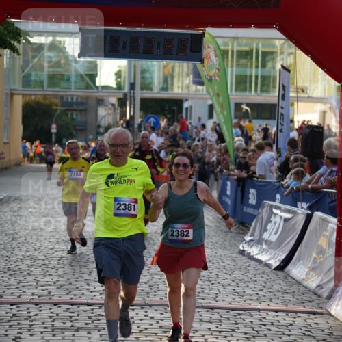 13.06.2025 - Holstenköstenlauf Felixshl http://msf.ph/oto/7926457 13.06.2025 20:17:43 Laufen 2381, 2382, 2788, 3110, 3188, 3208 meine-sportfotos.de
