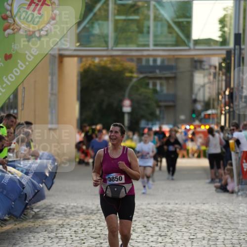 13.06.2025 - Holstenköstenlauf Felixshl http://msf.ph/oto/7926484 13.06.2025 20:17:58 Laufen 3850 meine-sportfotos.de