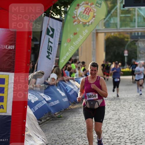 13.06.2025 - Holstenköstenlauf Felixshl http://msf.ph/oto/7926491 13.06.2025 20:18:01 Laufen 3850 meine-sportfotos.de