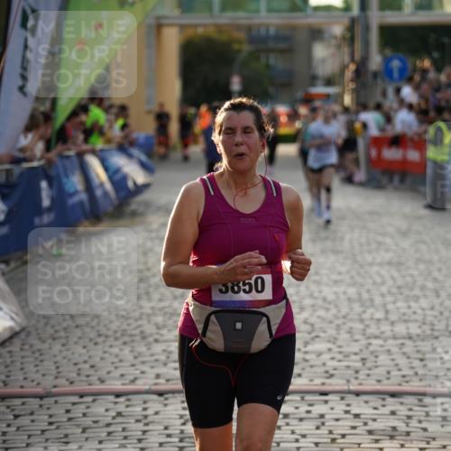 13.06.2025 - Holstenköstenlauf Felixshl http://msf.ph/oto/7926497 13.06.2025 20:18:05 Laufen 2407, 2456, 2590, 3850 meine-sportfotos.de