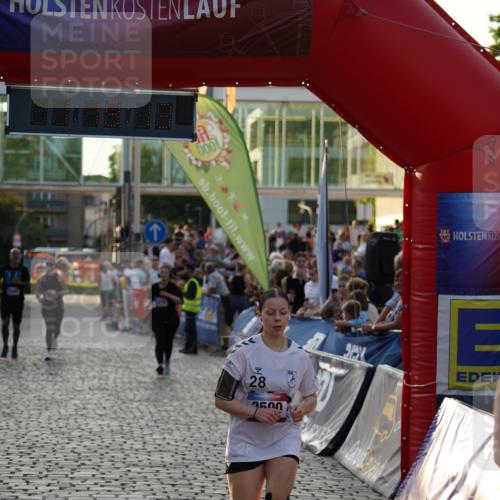 13.06.2025 - Holstenköstenlauf Felixshl http://msf.ph/oto/7926511 13.06.2025 20:18:12 Laufen 2080, 2407, 2456, 2479, 2590, 3906 meine-sportfotos.de