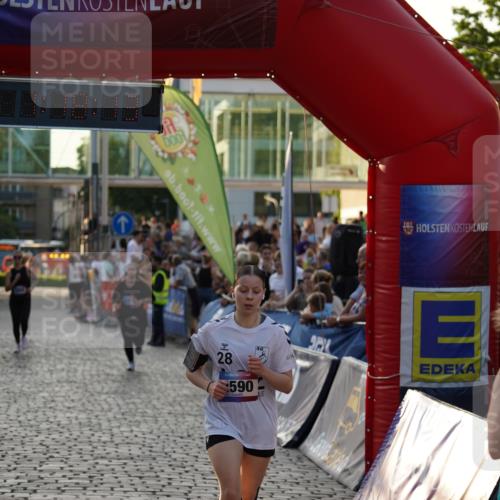 13.06.2025 - Holstenköstenlauf Felixshl http://msf.ph/oto/7926513 13.06.2025 20:18:12 Laufen 2080, 2407, 2456, 2479, 2590, 3906 meine-sportfotos.de
