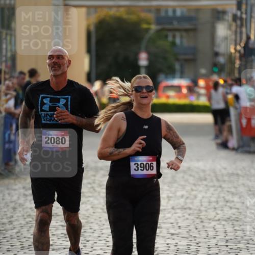 13.06.2025 - Holstenköstenlauf Felixshl http://msf.ph/oto/7926522 13.06.2025 20:18:18 Laufen 2080, 2479, 3906 meine-sportfotos.de