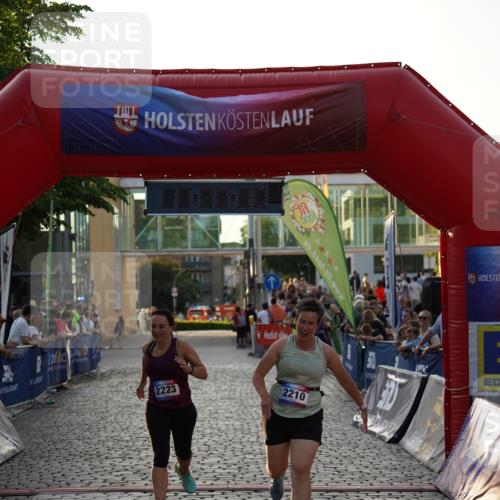 13.06.2025 - Holstenköstenlauf Felixshl http://msf.ph/oto/7926573 13.06.2025 20:20:09 Laufen 2210, 2223 meine-sportfotos.de
