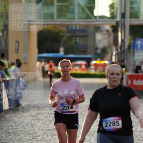 13.06.2025 - Holstenköstenlauf Felixshl http://msf.ph/oto/7926599 13.06.2025 20:21:49 Laufen 2208, 2285 meine-sportfotos.de