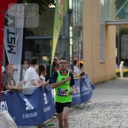 13.06.2025 - Holstenköstenlauf Felixshl http://msf.ph/oto/7926685 13.06.2025 20:25:09 Laufen 3281 meine-sportfotos.de