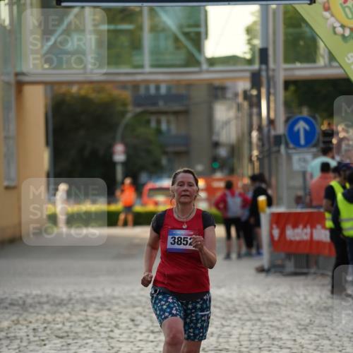 13.06.2025 - Holstenköstenlauf Felixshl http://msf.ph/oto/7926704 13.06.2025 20:25:24 Laufen 3852 meine-sportfotos.de