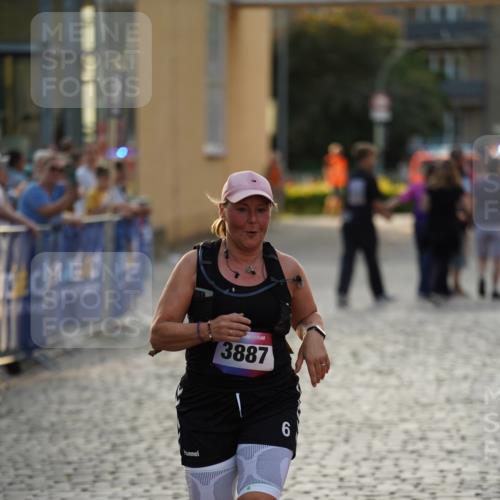 13.06.2025 - Holstenköstenlauf Felixshl http://msf.ph/oto/7926740 13.06.2025 20:26:59 Laufen 3887 meine-sportfotos.de