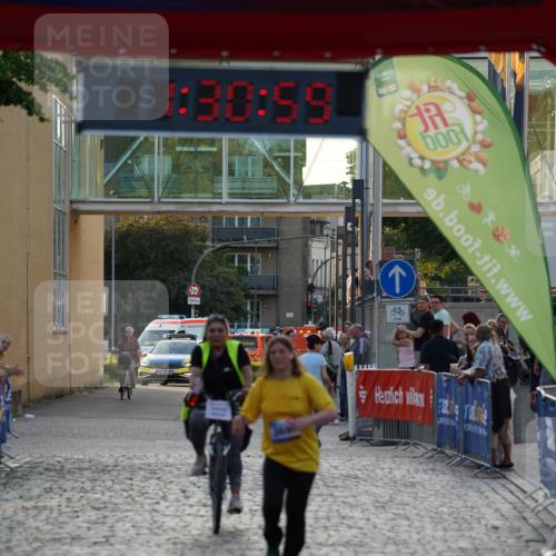 13.06.2025 - Holstenköstenlauf Felixshl http://msf.ph/oto/7926796 13.06.2025 20:30:58 Laufen 3697 meine-sportfotos.de