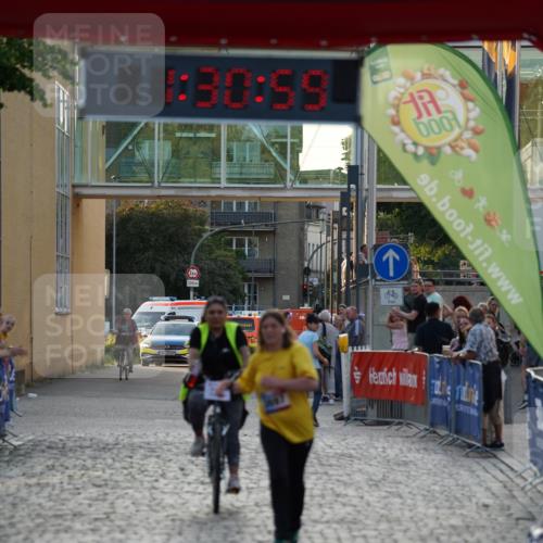 13.06.2025 - Holstenköstenlauf Felixshl http://msf.ph/oto/7926798 13.06.2025 20:30:58 Laufen 3697 meine-sportfotos.de
