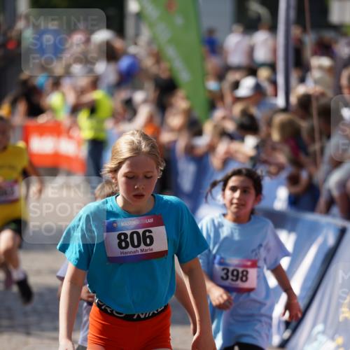 13.06.2025 - Holstenköstenlauf Felixshl http://msf.ph/oto/7927113 13.06.2025 16:51:36 Laufen 15, 69, 127, 136, 259, 398, 662, 806, 813, 937, 1166, 1807, 1824 meine-sportfotos.de