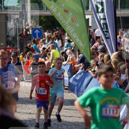 13.06.2025 - Holstenköstenlauf Felixshl http://msf.ph/oto/7927150 13.06.2025 16:51:57 Laufen 41, 48, 93, 399, 537, 802, 815, 1032, 1034, 1113, 1164, 1260, 1366, 1371, 1935 meine-sportfotos.de
