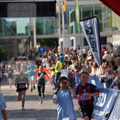 13.06.2025 - Holstenköstenlauf Felixshl http://msf.ph/oto/7927297 13.06.2025 16:53:01 Laufen 88, 258, 554, 808, 1254, 1257, 1835 meine-sportfotos.de