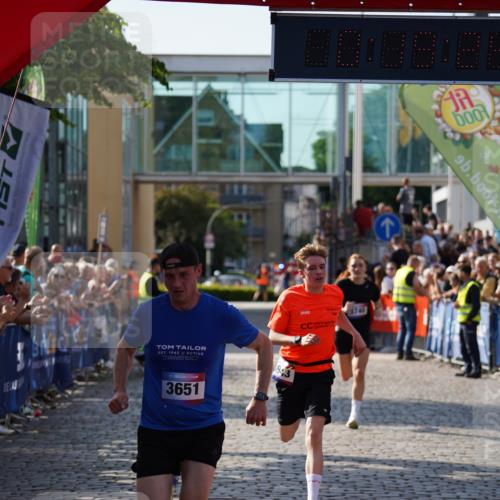 13.06.2025 - Holstenköstenlauf Felixshl http://msf.ph/oto/7927787 13.06.2025 17:49:25 Laufen 2153, 3651, 3740, 3943 meine-sportfotos.de