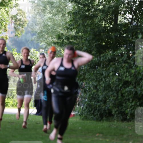 15.06.2025 - 7 Türme Triathlon Michael Strokosch http://msf.ph/oto/7928314 15.06.2025 09:15:32 Schwimmen 86, 97, 98, 99, 100 meine-sportfotos.de