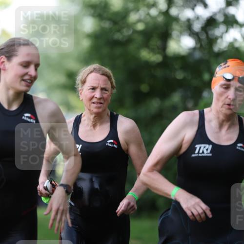 15.06.2025 - 7 Türme Triathlon Michael Strokosch http://msf.ph/oto/7928327 15.06.2025 09:15:36 Schwimmen 86, 97, 98, 99, 100 meine-sportfotos.de