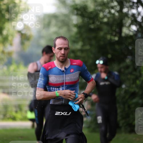 15.06.2025 - 7 Türme Triathlon Michael Strokosch http://msf.ph/oto/7928871 15.06.2025 09:24:14 Schwimmen 1, 17, 20, 39, 40 meine-sportfotos.de